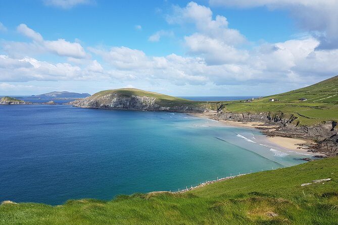 Private Dingle Peninsula Full-Day Tour - Lunch in Dingle town and Gallarus Oratory: eat local, then go ancient