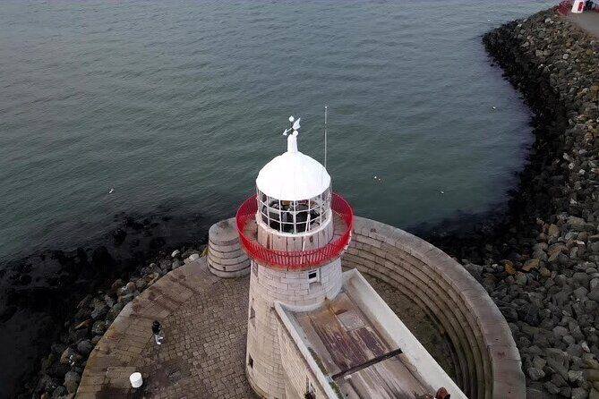 Private Dublin City tour - Howth and the Baily Lighthouse: a real coastal break from the city