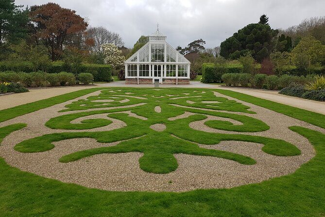 Private Dublin Day Tour - Phoenix Park and Howth: Urban Calm to Sea-Cliff Walks