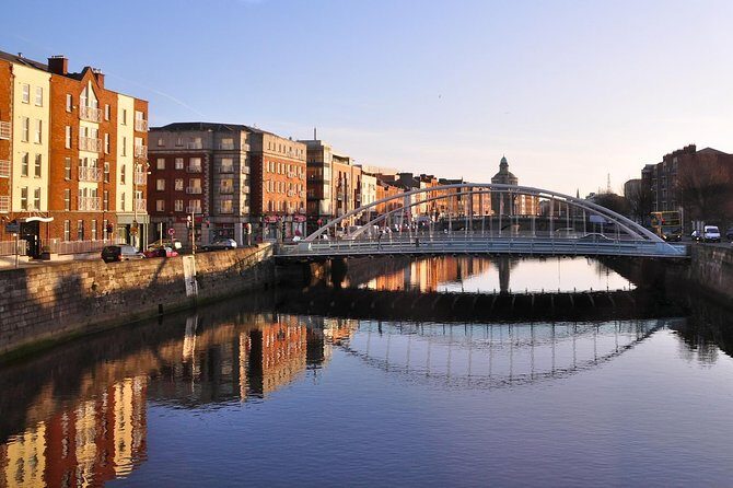 Private Dublin Departure Transfer - Hotel / Accommodation to Airport - Best Fit: Families, Small Groups, and Anyone Flying Early