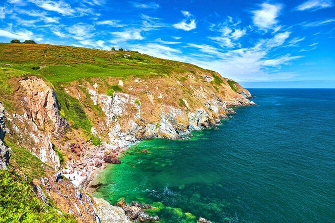 Private Howth Coastal Walk - The Summit Inn stop: a quick start with sea-air energy