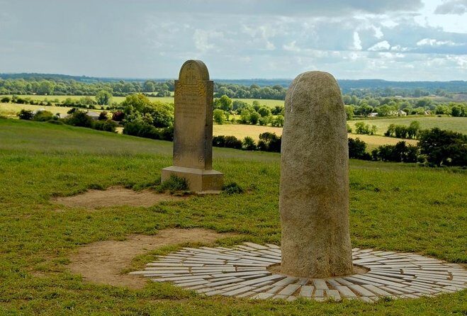 Private Luxury Tour of Newgrange and The Hill of Tara - Key highlights to look for