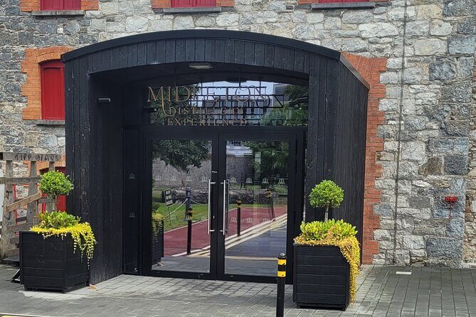 Private Tour , Blarney Castle, jameson Distillery and Cobh. - Who should book this tour, and who should rethink it
