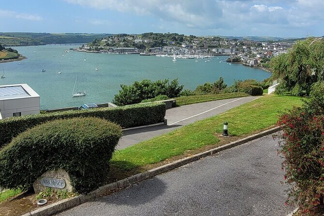 Private Tour Blarney Kinsale & Cobh Awarded Badge of Excellence - Stop 2: Kinsale—colorful streets, Old Head cliffs, and the Ringfinnan remembrance