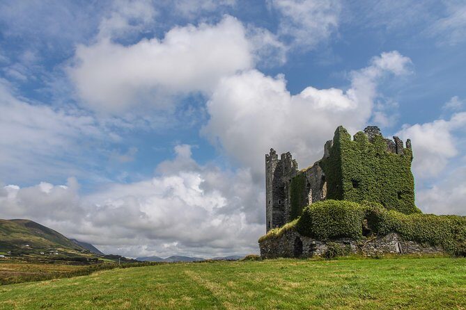 Private Tour:Ring of Kerry,Kerry Cliffs, starting in (from) Killarney - Valentia Island car ferry and Kerry Bog Village Museum