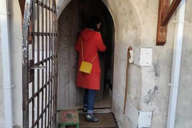 Private visit in an Irish Castle Home - Defensive Details: The Murder Hole, Gunloops, and Bartizans