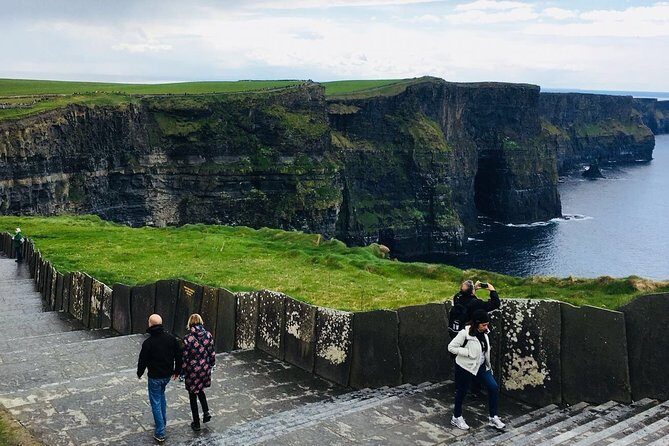 Scogliere di moher e Galway in italiano - The Burren: pietra, paesini come Kinvara e senso del territorio