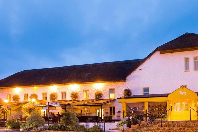 Skip the Line: Irish Night Show Including 4-Course Dinner Ticket - Two Hours of Irish Folk Live: Dancers, Musicians, and Audience Participation