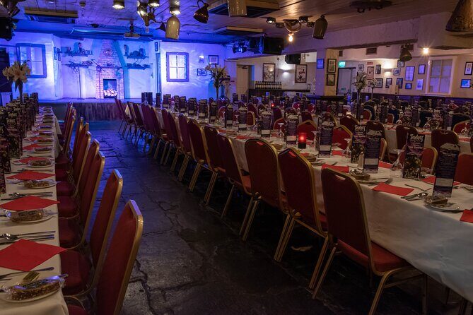 Skip the Line: Irish Night Show Including 4-Course Dinner Ticket - Seating and Sightlines: Why Tour Seating Can Beat You to the Good View