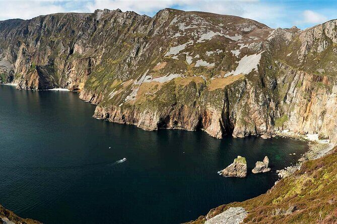 Slieve League cliffs cruise. Donegal. Guided. 1 ¾ hours. - Price and value: is $68.80 worth it?