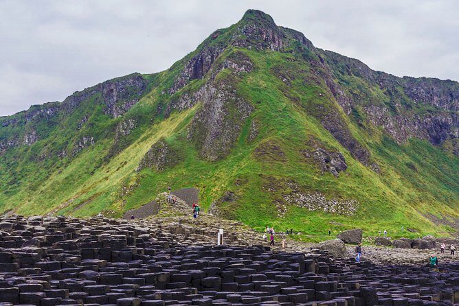 Spanish Belfast And Giants Causeway Tour - Dunluce Castle: a quick Greyjoy-style photo stop