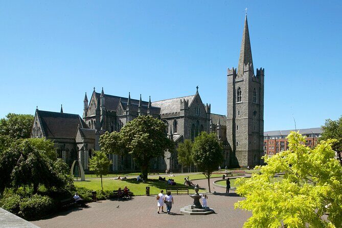 St Patrick's Cathedral, Book of Kells and Dublin Castle Tour - Key Things That Make This Tour Work