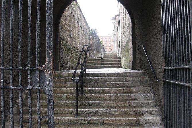 The Best of Dublin - Highlights and Hidden Corners - Group size, pace, and weather: plan like a local