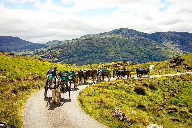 The Gap of Dunloe Adventure Day Tour from Killarney - Through the Gap of Dunloe: the classic route that feels old and rugged