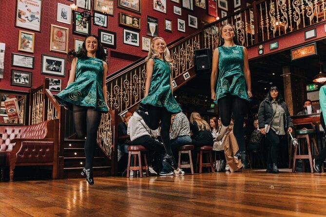 The Irish Dance Party in Dublin - 3–5 pm daily flow: music and MC stories, then the dancers pull you in