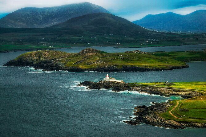 The Valentia Island Experience - Boat comfort and viewing: glass panels are a big deal
