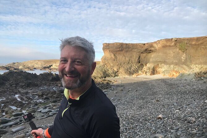 Toe Head Clifftop Hike in West Cork - Traigh Liceach Finish: Beach Battlefield Stories and WWI Submarine Detail