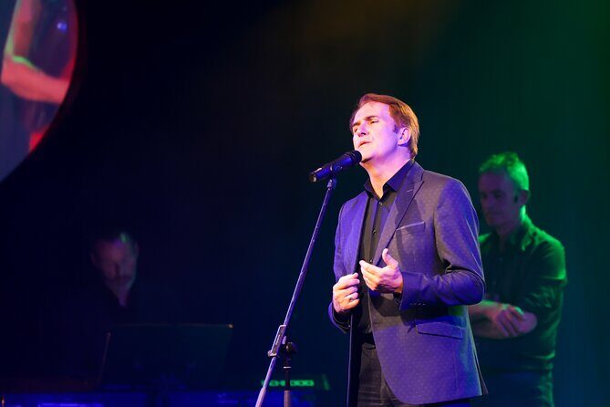 Trad on the Prom - Ireland's #1 Music, Song & Dance Experience - Galway at night: why Trad on the Prom works so well