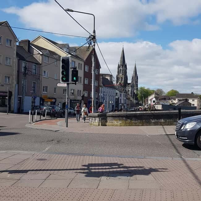 Visite guidée de Cork city en français avec guide - Why the expat guide perspective is part of the value