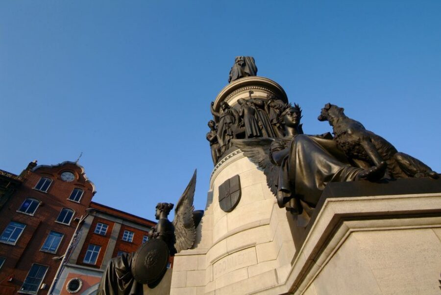 Walking Tour of Dublin - Viking to modern Dublin: the story thread that connects each stop