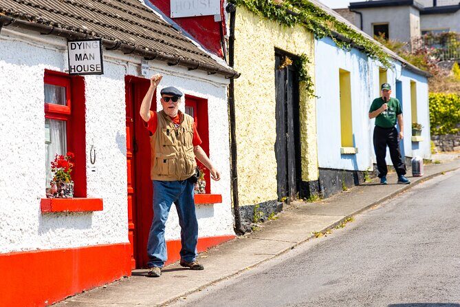 Walking Tour of The Quiet Man Film Locations in Cong - Inside the museum: replica cottage and costume fun