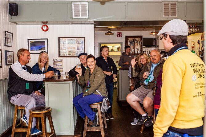 Westport's Wonders: A Fun and Adventurous Walking Tour - The 1-hour loop: streets, alleyways, shops, and music
