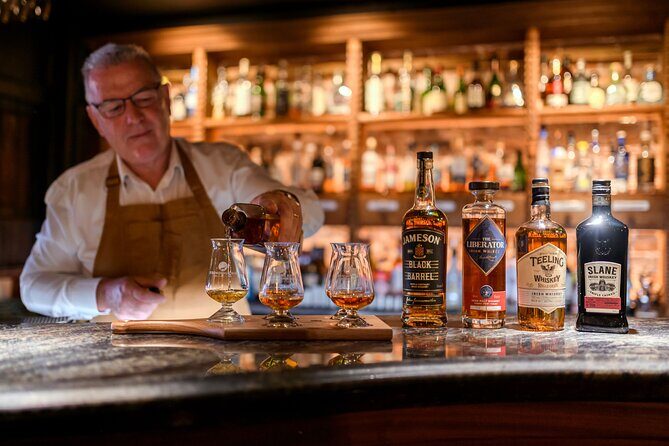 Whiskey & Wonders in Killarney - O’Donoghue’s Public House and the whiskey flight paired with cheese